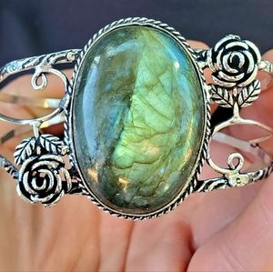 New Labradorite Silver Cuff Bracelet.